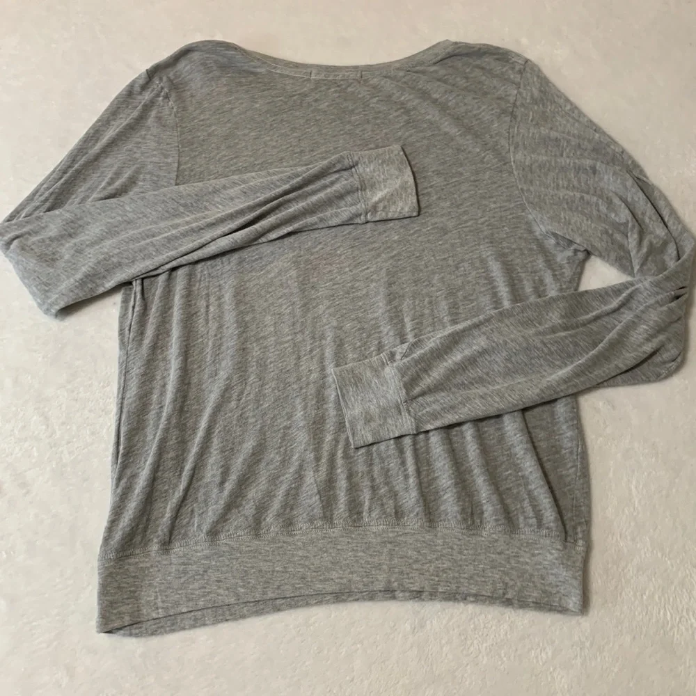 Wildfox Santa riding Unicorn L/S - Picture 2 of 13